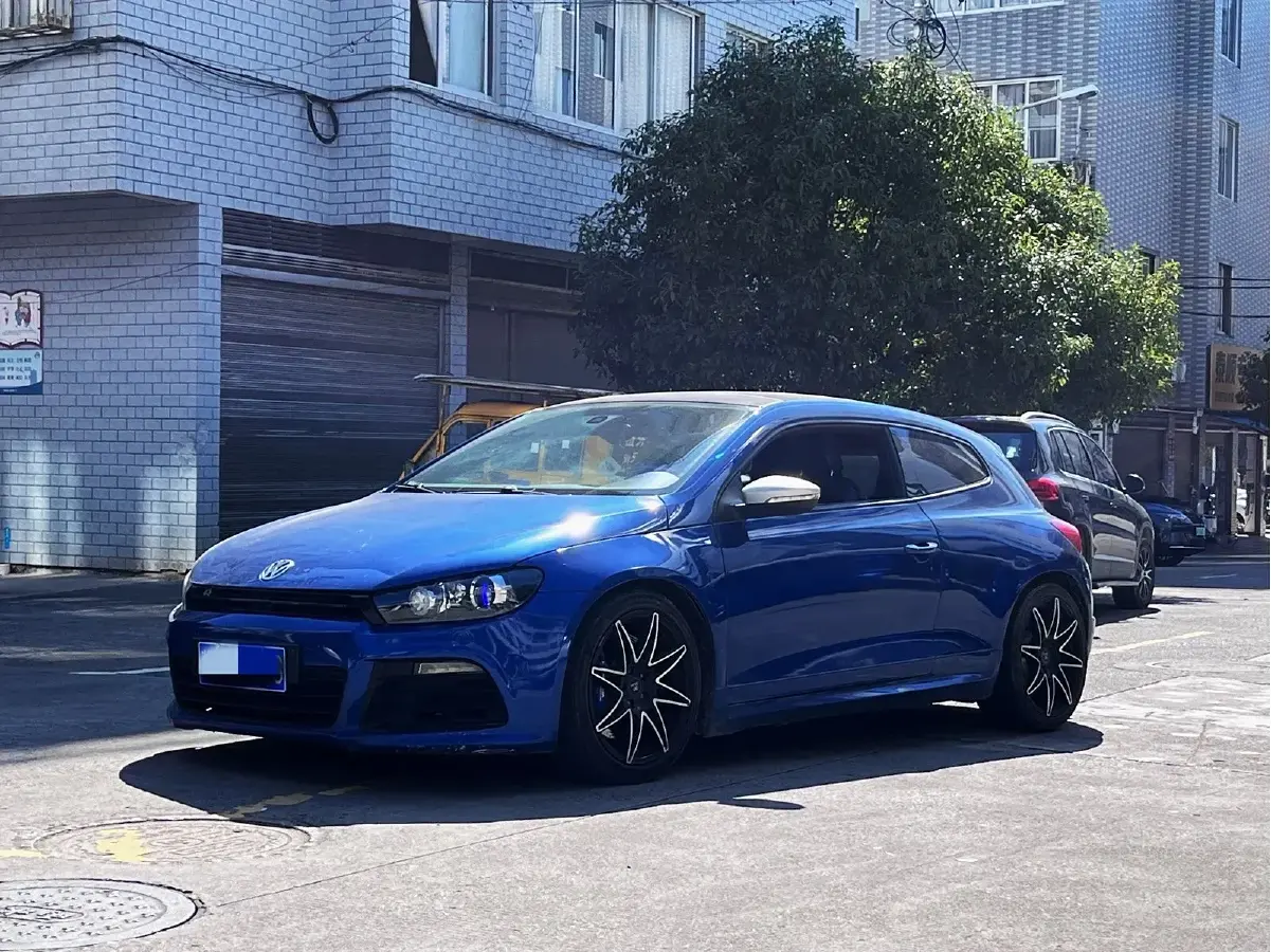 2011 Volkswagen Scirocco 2.0T 256HP L4 6DCT