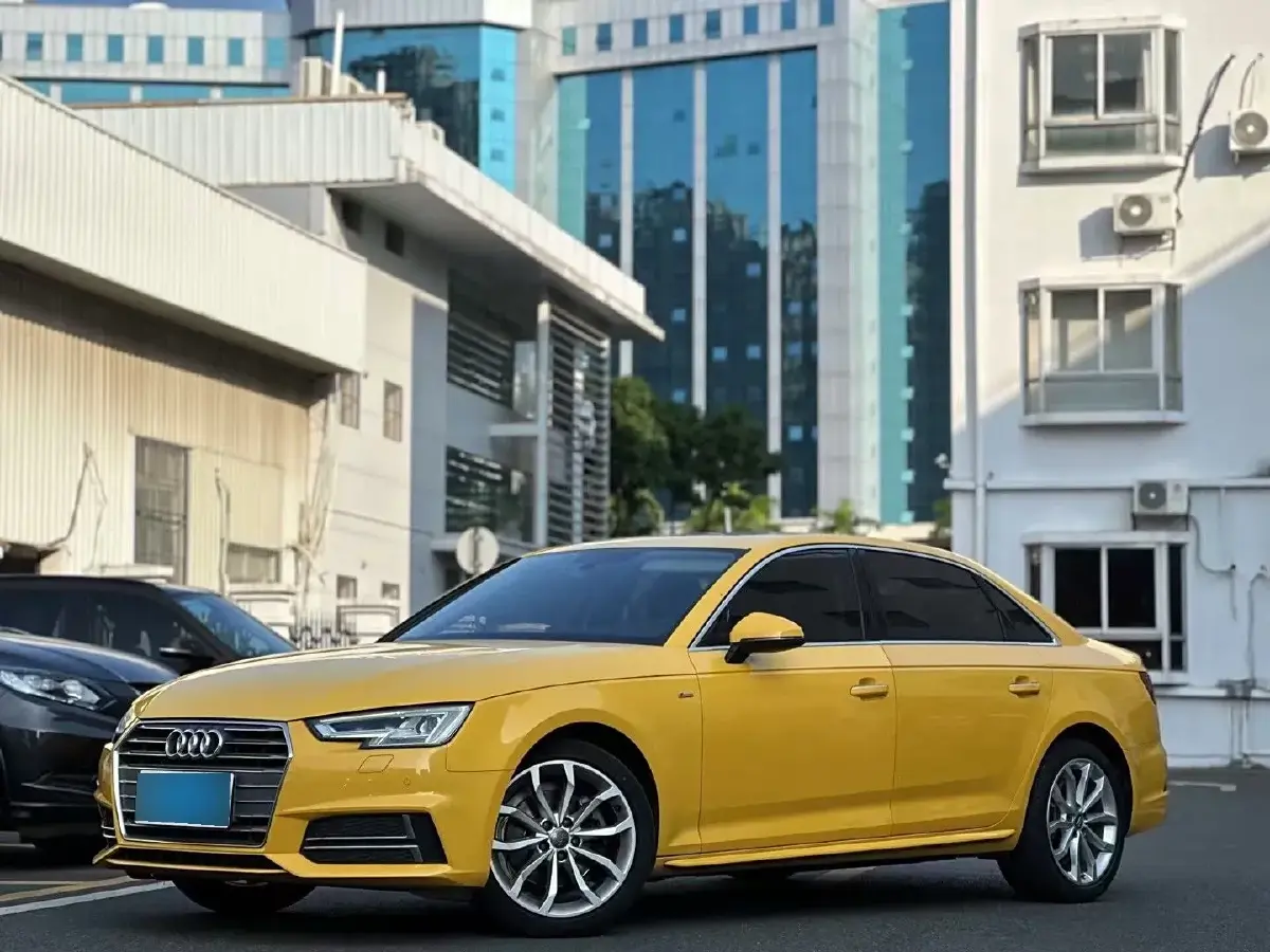2018 Audi A4L 2.0T 190HP L4 7DCT
