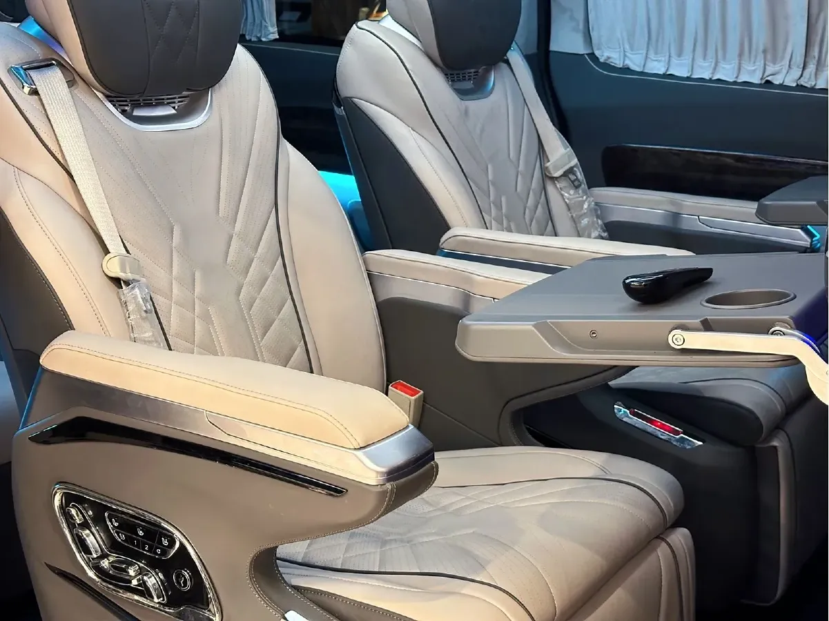 2022 JunTian HeiWuShi Youth 2.0T 203HP L4 6AT,autocango,china used car exporter,china ev exporter,chinese used car exporter,chinese used ev exporter