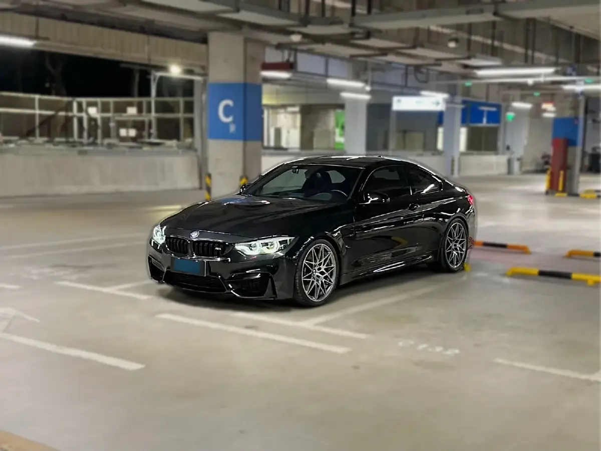 2019 BMW M4 3.0T 450HP L6 7DCT