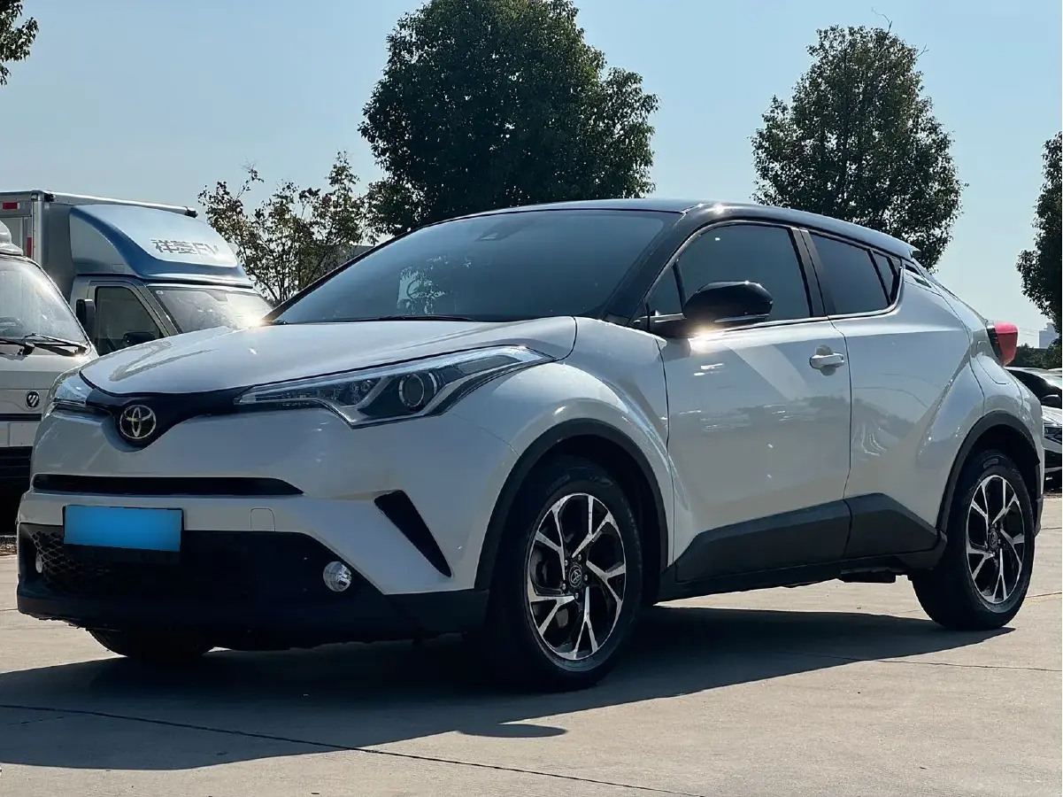 2018 Toyota C-HR 2.0L 171HP L4 CVT