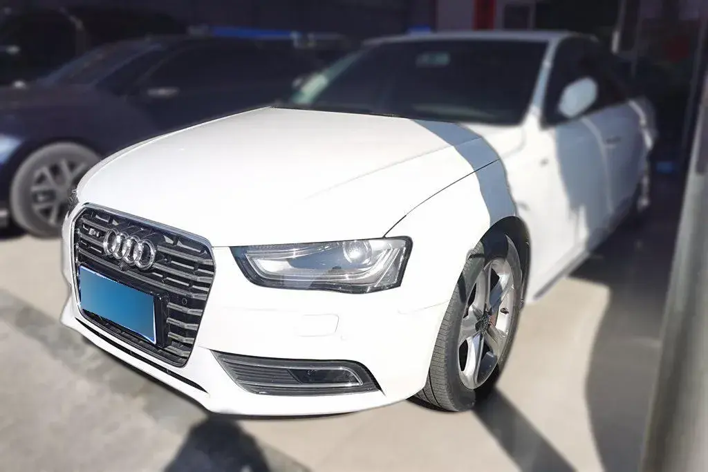 2015 Audi A4L 1.8T 160HP L4 CVT