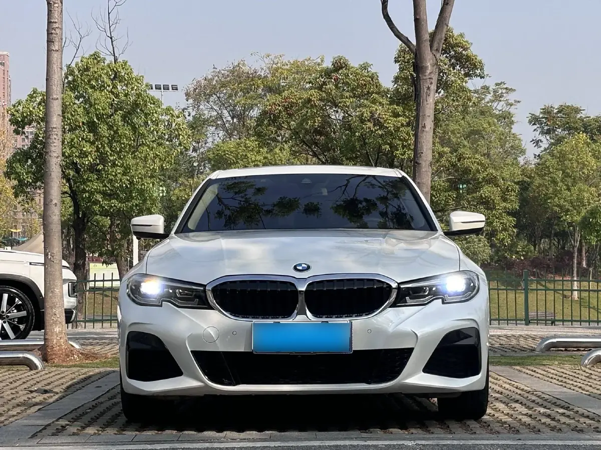 2020 BMW 3 Series 2.0T 184HP L4 8AT