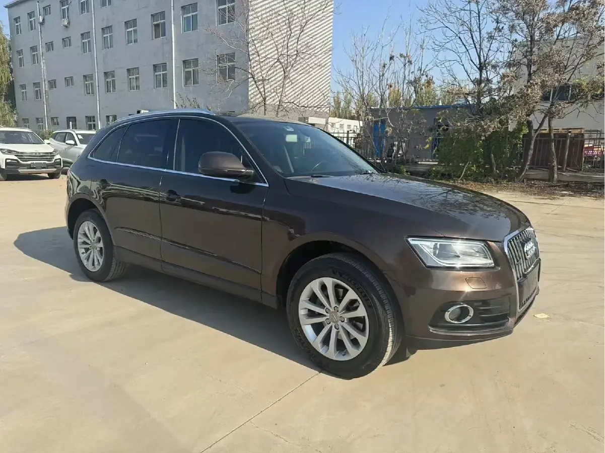 2013 Audi Q5 2.0T 211HP L4 8AT