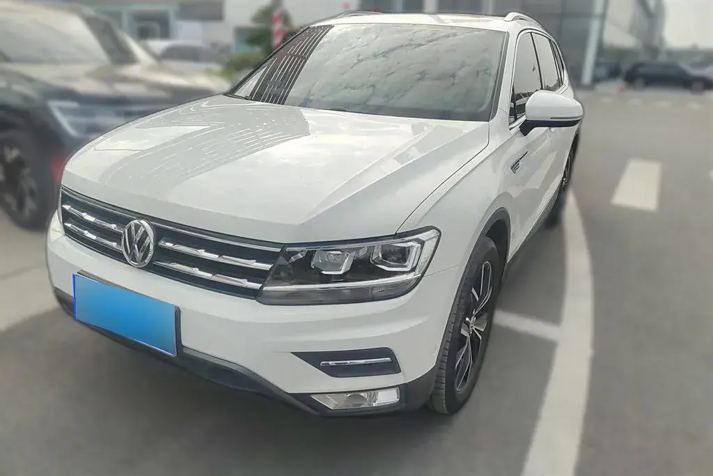 2019 Volkswagen Tiguan L 2.0T 186HP L4 7DCT