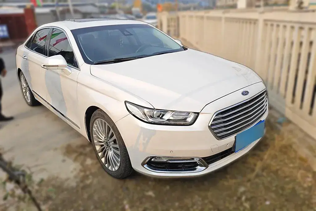 2018 Ford Taurus 2.0T 245HP L4 6AT