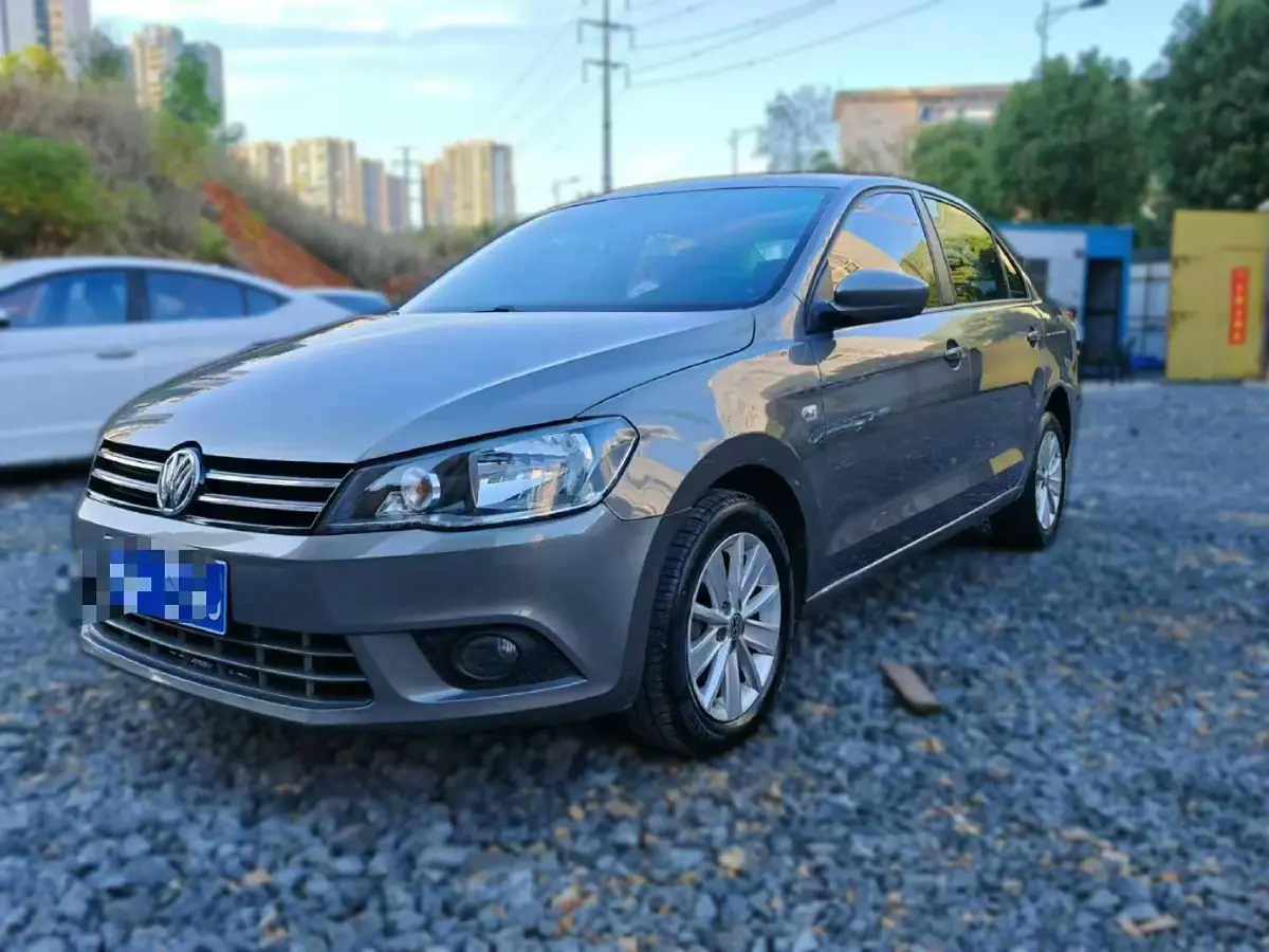 2015 Volkswagen Jetta 1.6L 110HP L4 6AT
