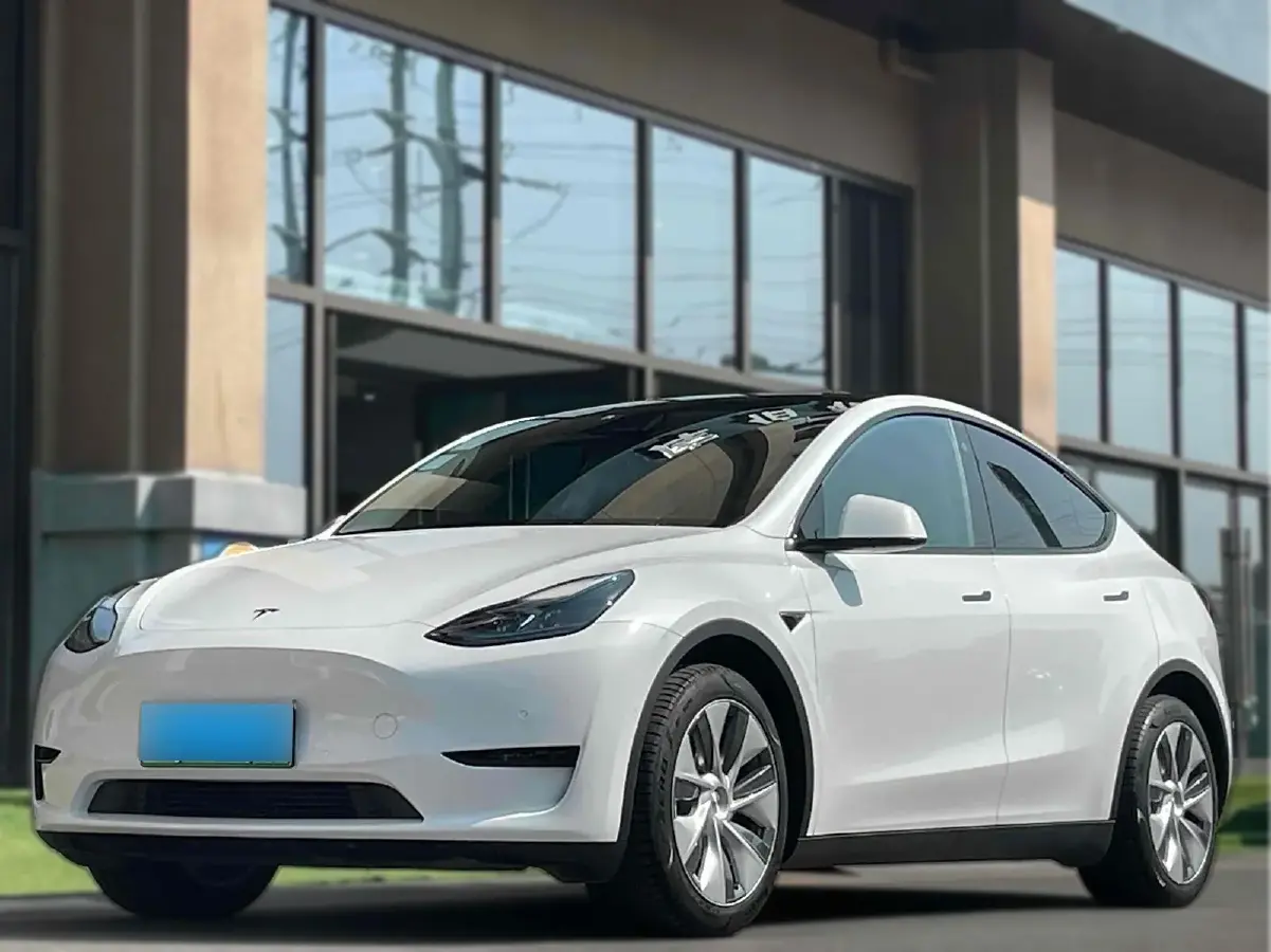 2022 Tesla Model Y BEV 60KWH