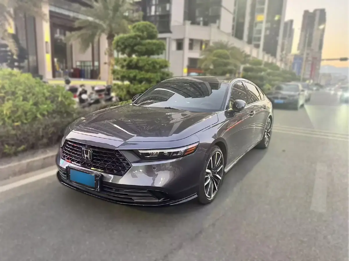 2023 Honda Accord 1.5T 192HP L4 CVT