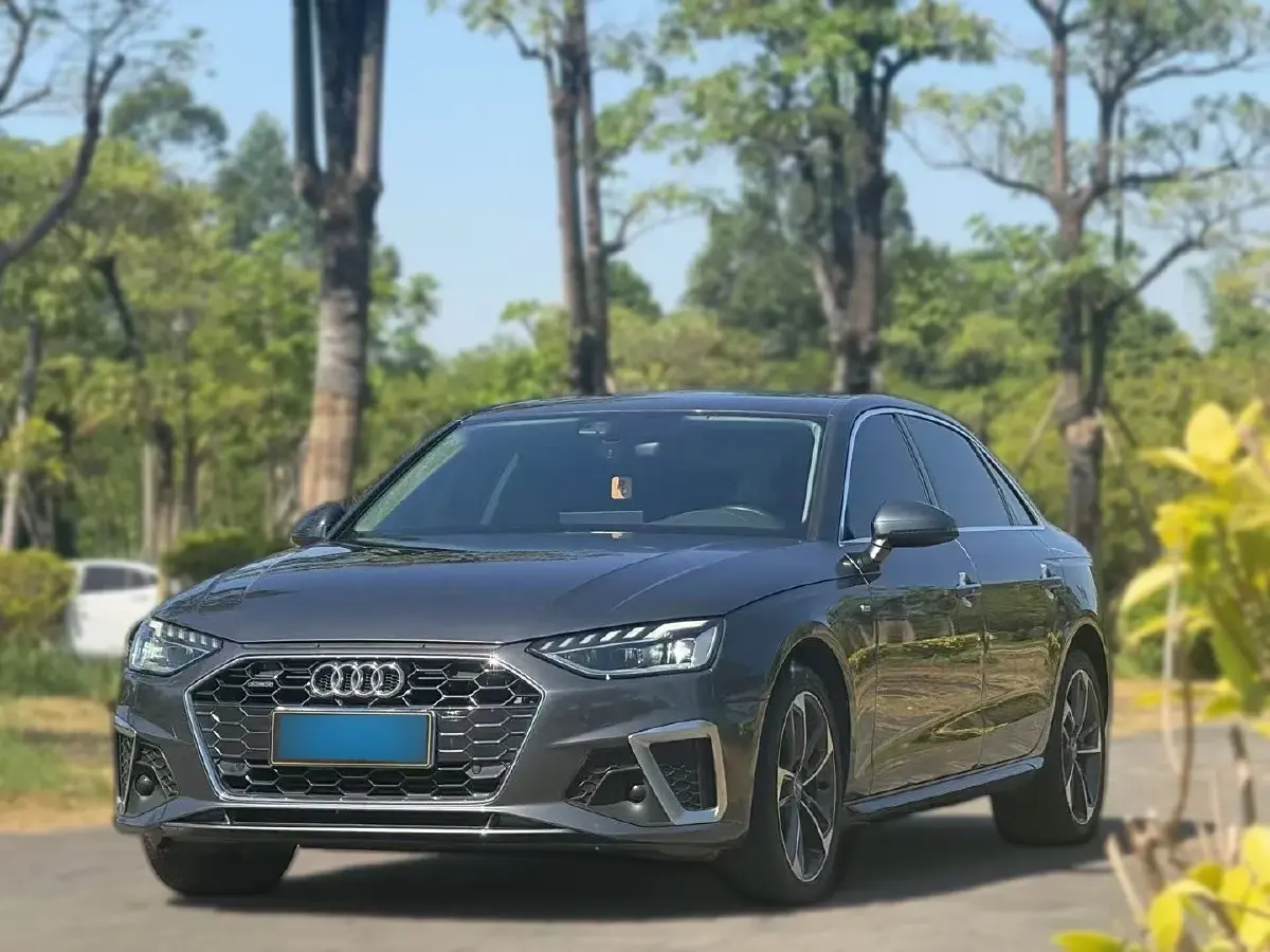 2020 Audi A4L 2.0T 190HP L4 7DCT