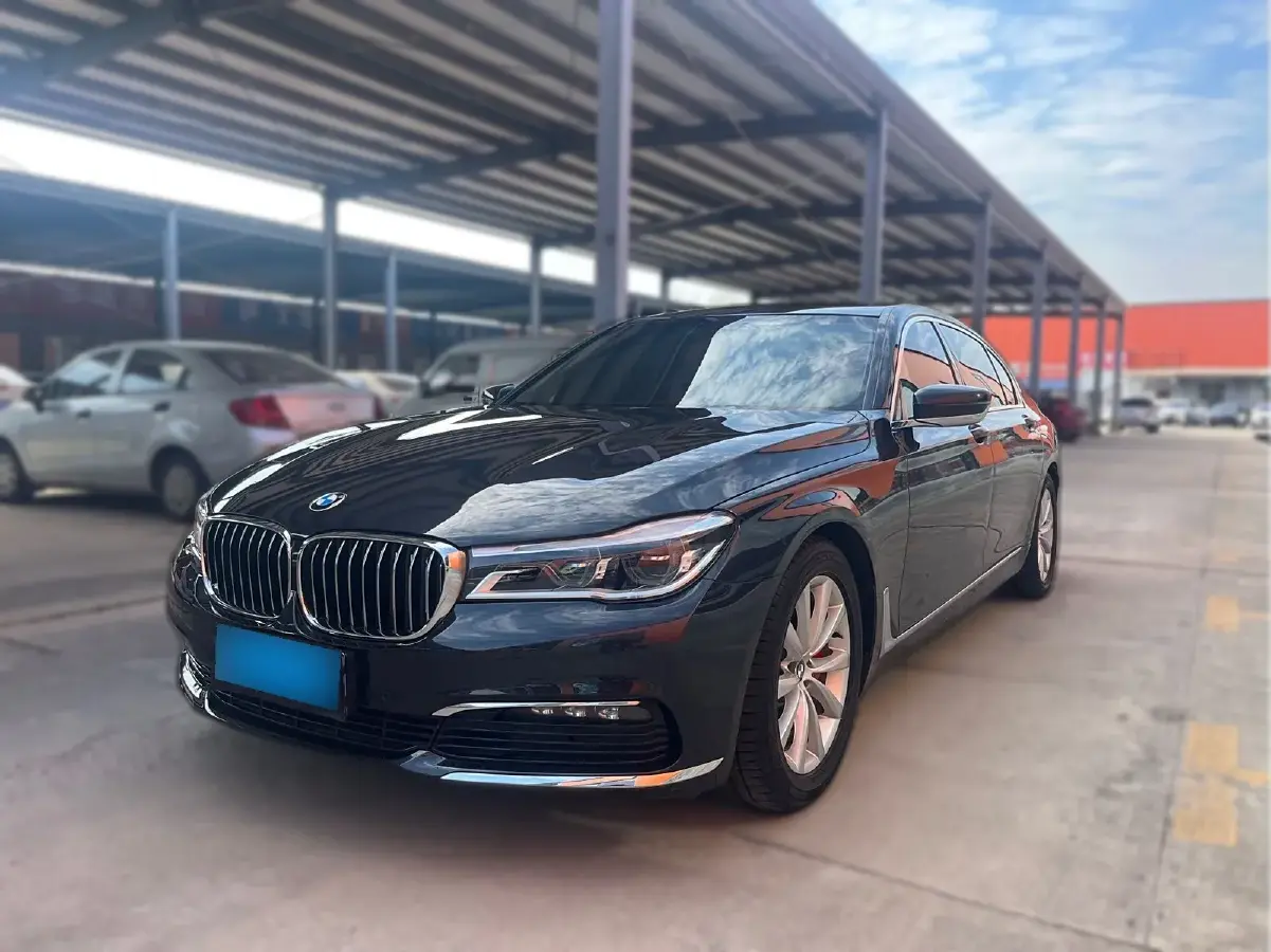 2016 BMW 7 Series 2.0T 258HP L4 8AT