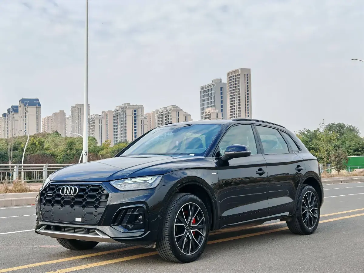 2024 Audi Q5L 2.0T 245HP L4 7DCT