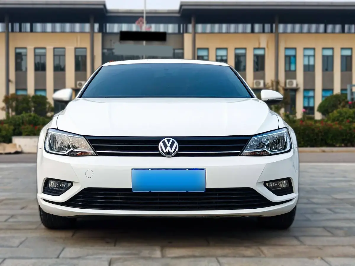 2017 Volkswagen Lamando 1.4T 131HP L4 7DCT