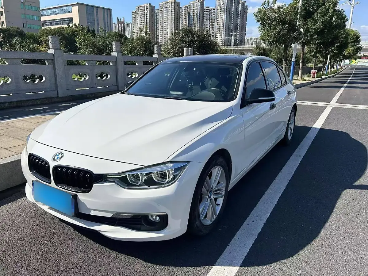 2017 BMW 3 Series 2.0T 184HP L4 8AT