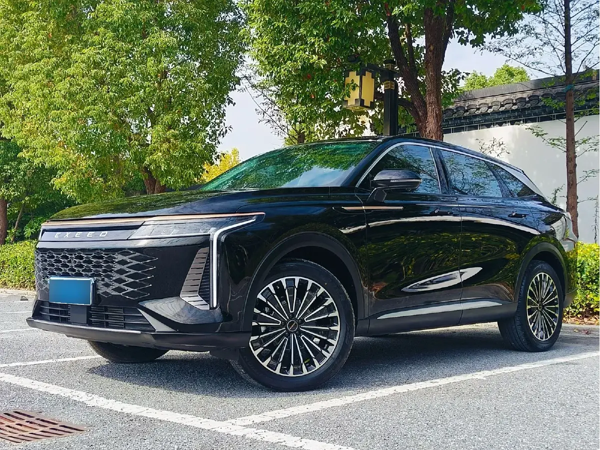 2023 Exceed RX 2.0T 261HP L4 7DCT