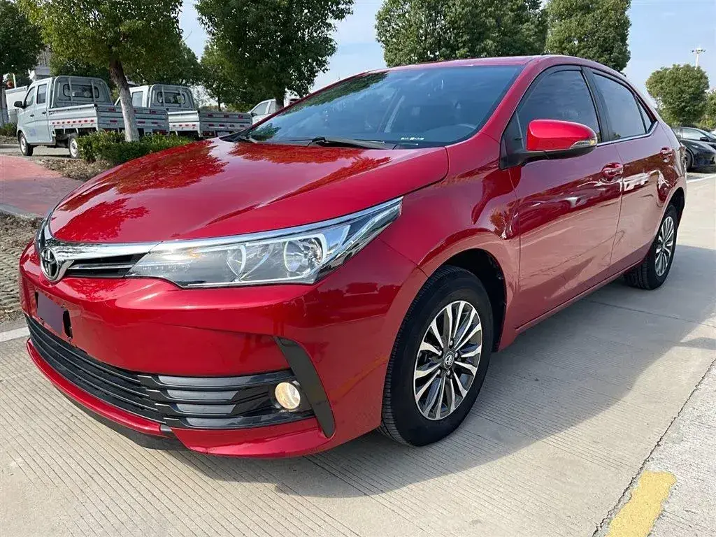 2018 Toyota Corolla 1.2T 116HP L4 CVT