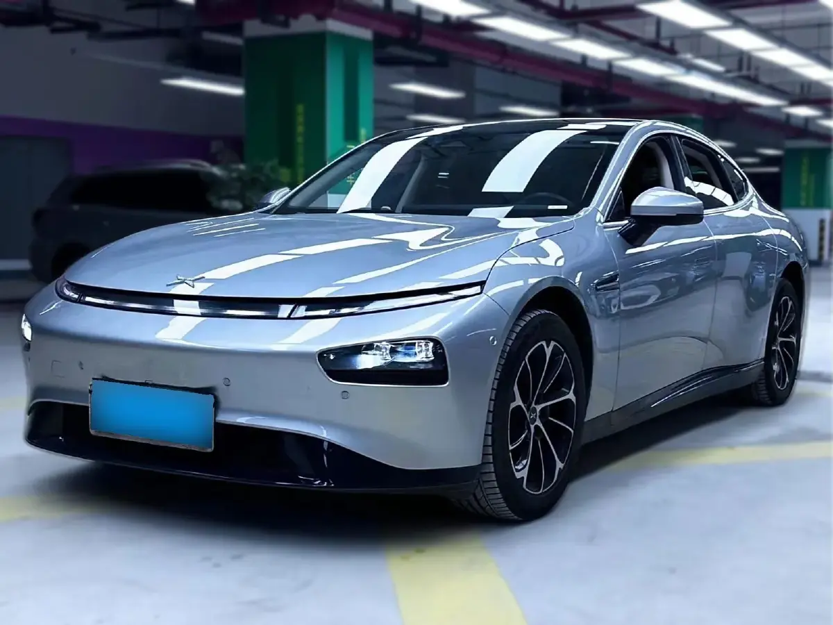 2022 Xpeng P7 BEV 77.9KWH