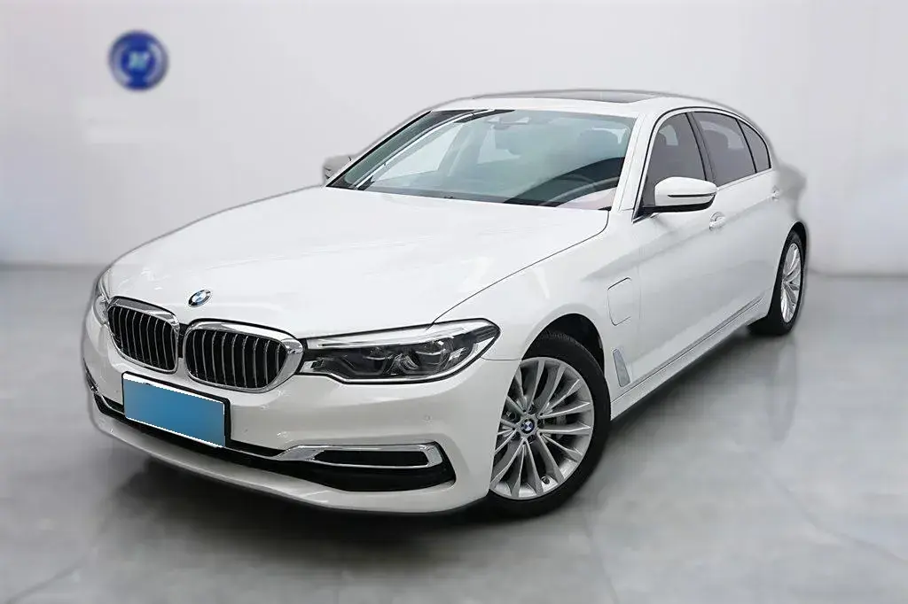 2020 BMW 5 Series 2.0T 184HP L4 8AT PHEV 17.7KWH