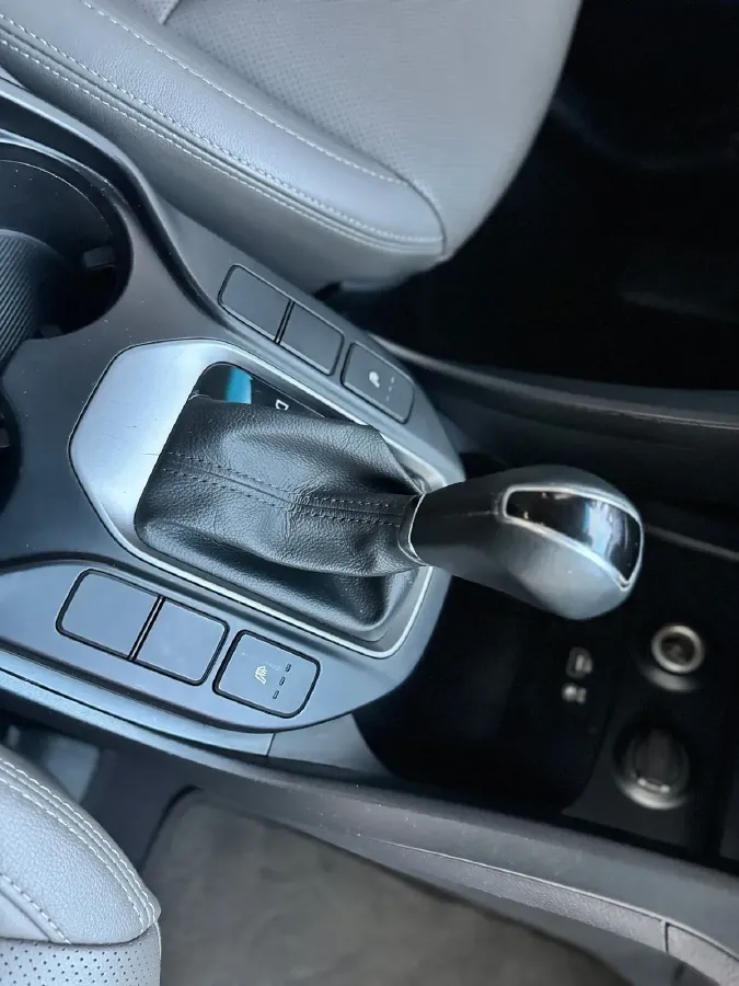 2017 Hyundai Grand SantaFe 2.0T 241HP L4 6AT,autocango,china used car exporter,china ev exporter,chinese used car exporter,chinese used ev exporter