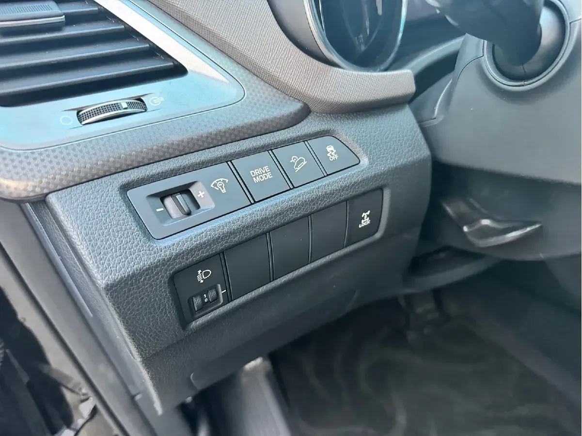 2017 Hyundai Grand SantaFe 2.0T 241HP L4 6AT,autocango,china used car exporter,china ev exporter,chinese used car exporter,chinese used ev exporter