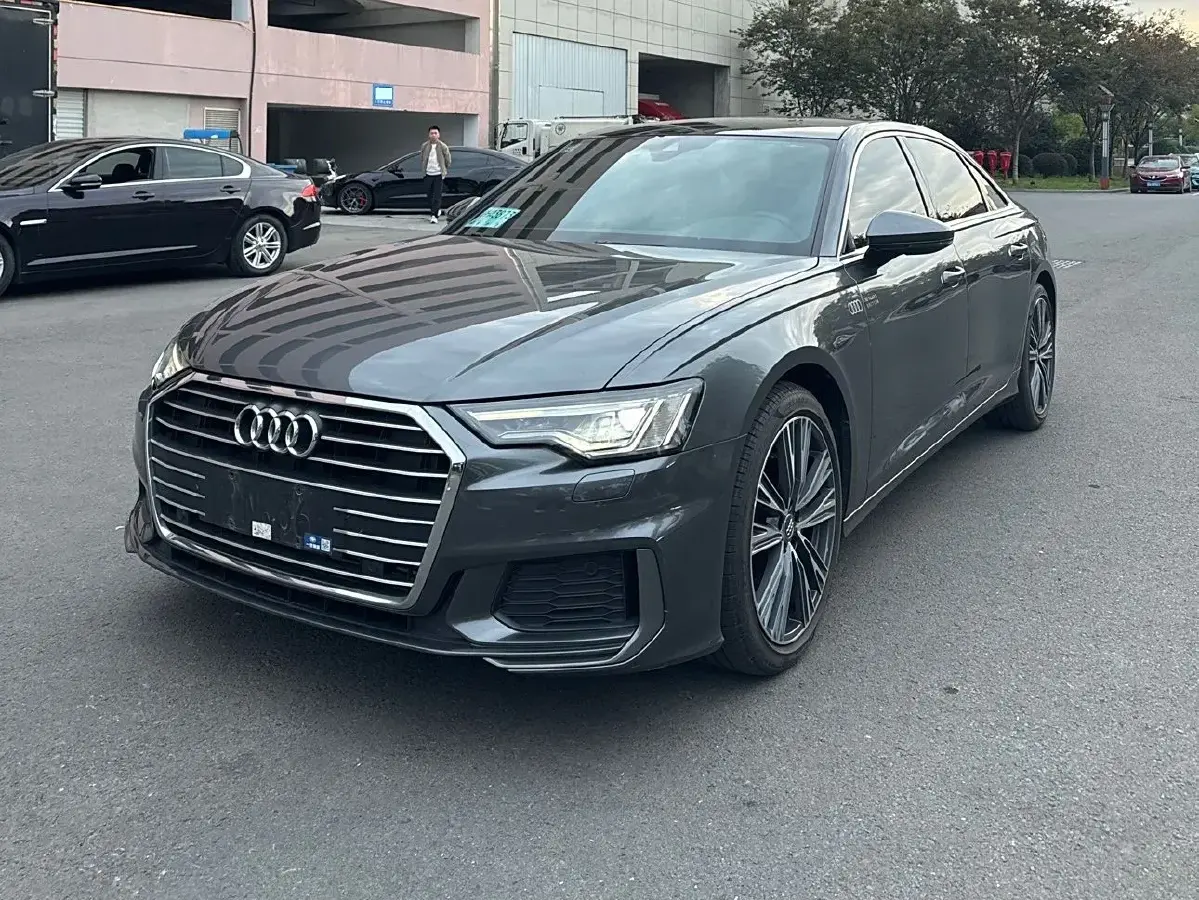 2021 Audi A6L 2.0T 224HP L4 7DCT