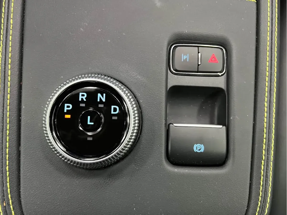 2024 Ford Mustang Mach-E BEV 80.3KWH,autocango,china used car exporter,china ev exporter,chinese used car exporter,chinese used ev exporter