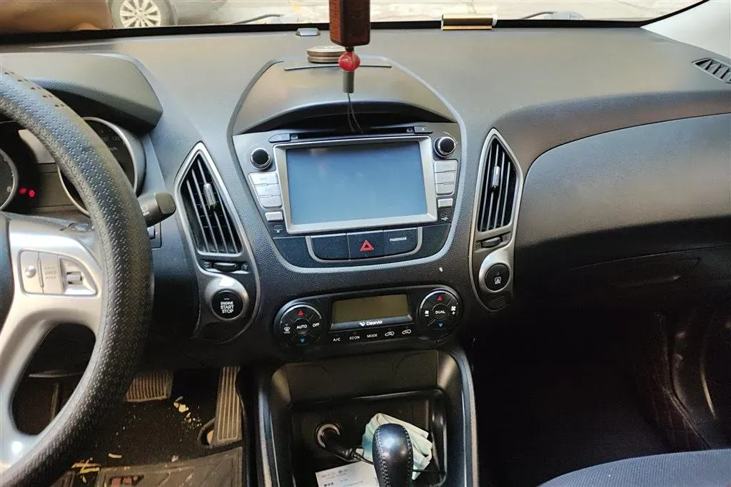 2013 Hyundai ix35 2.0L 165HP L4 6AT,autocango,china used car exporter,china ev exporter,chinese used car exporter,chinese used ev exporter