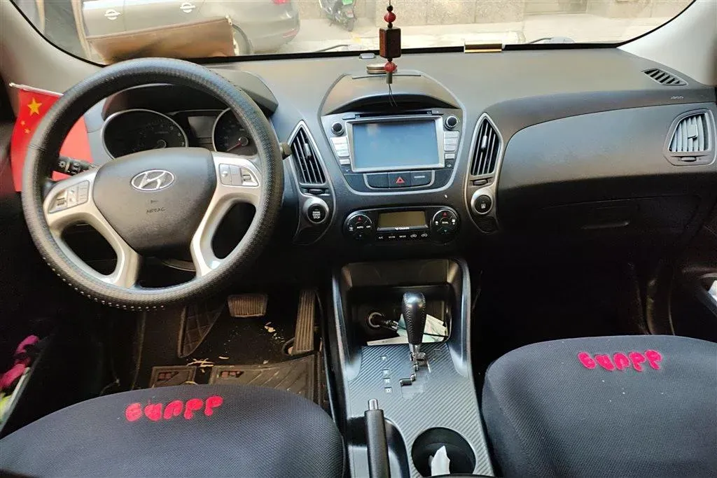 2013 Hyundai ix35 2.0L 165HP L4 6AT,autocango,china used car exporter,china ev exporter,chinese used car exporter,chinese used ev exporter