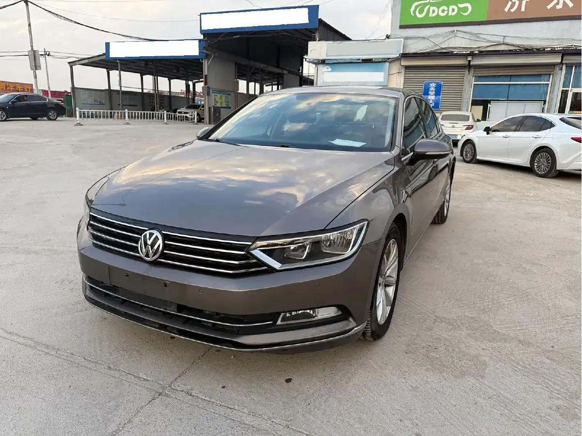 2017 Volkswagen Magotan 1.8T 180HP L4 7DCT