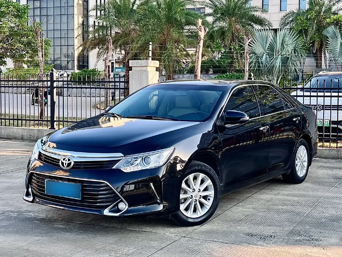 2016 Toyota Camry 2.0L 167HP L4 6AT