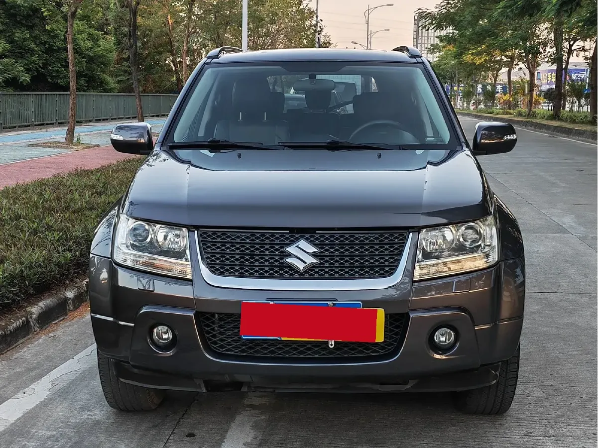 2011 Suzuki Grand Vitara 2.4L 166HP L4 4AT,autocango,china used car exporter,china ev exporter,chinese used car exporter,chinese used ev exporter