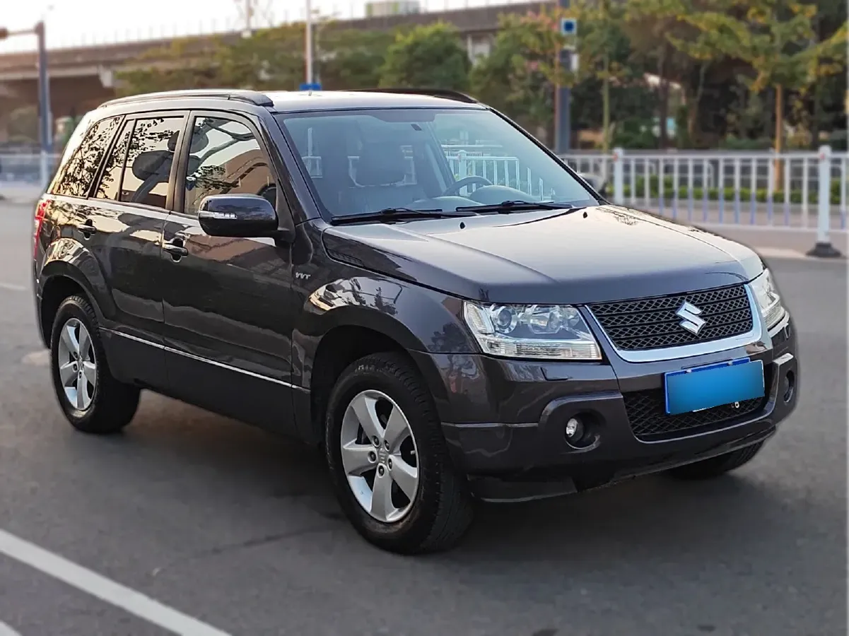 2011 Suzuki Grand Vitara 2.4L 166HP L4 4AT,autocango,china used car exporter,china ev exporter,chinese used car exporter,chinese used ev exporter