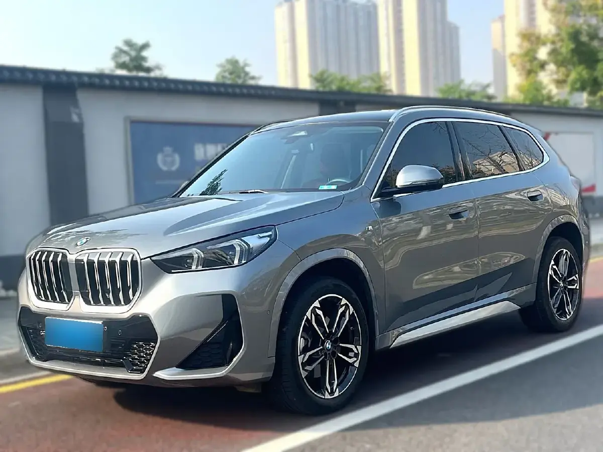 2023 BMW X1 2.0T 204HP L4 7DCT