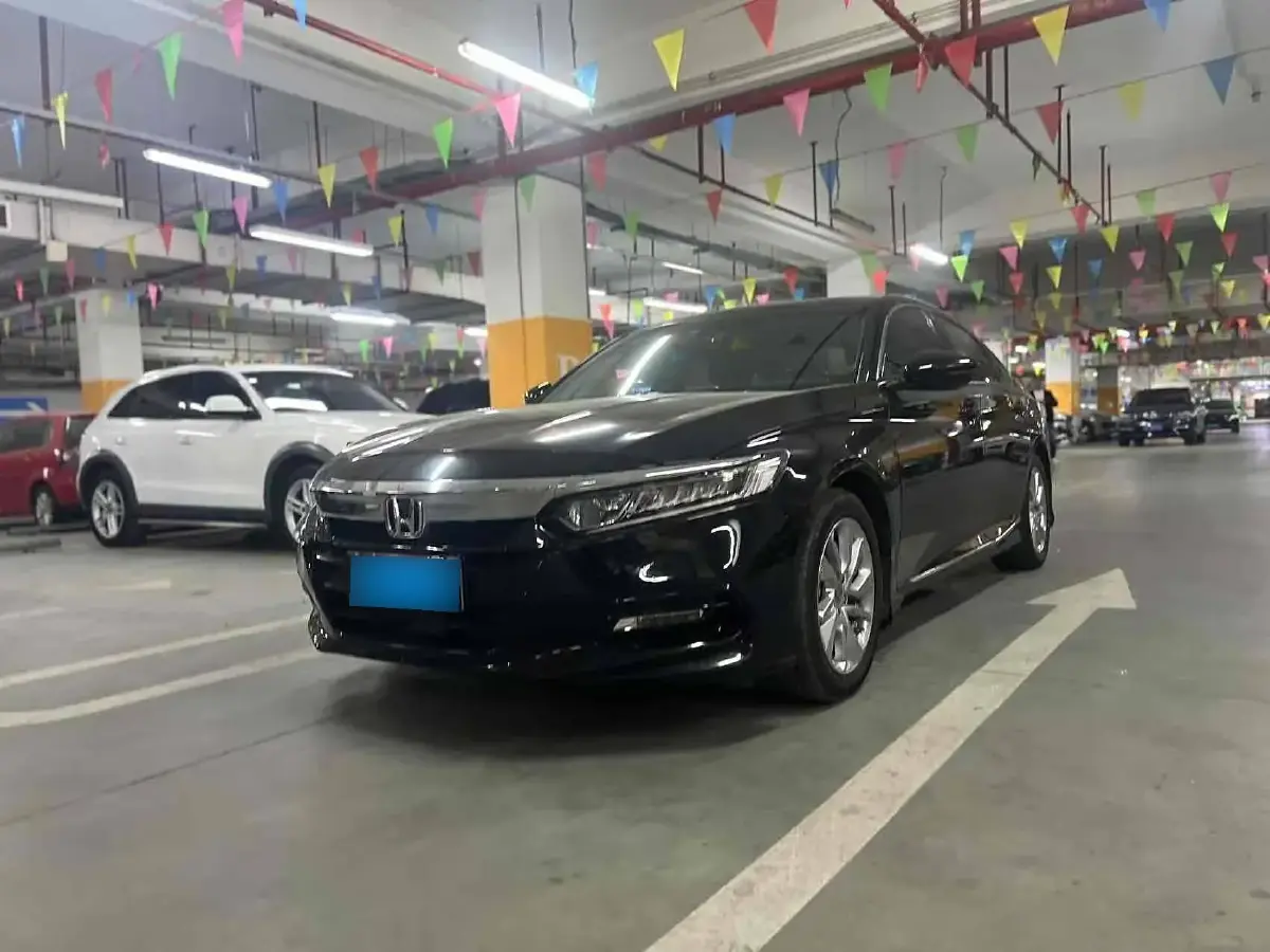 2018 Honda Accord 1.5T 194HP L4 CVT