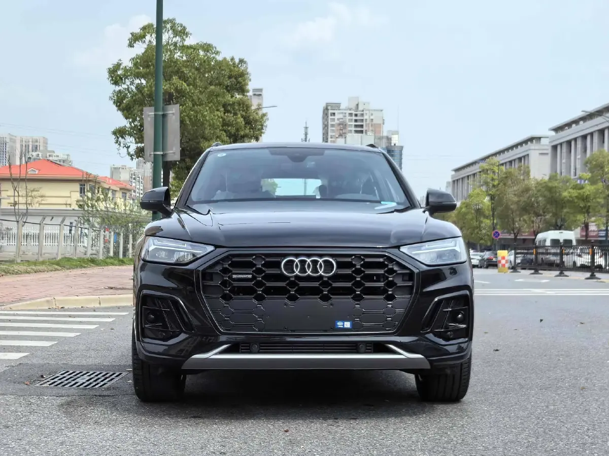 2023 Audi Q5L 2.0T 190HP L4 7DCT