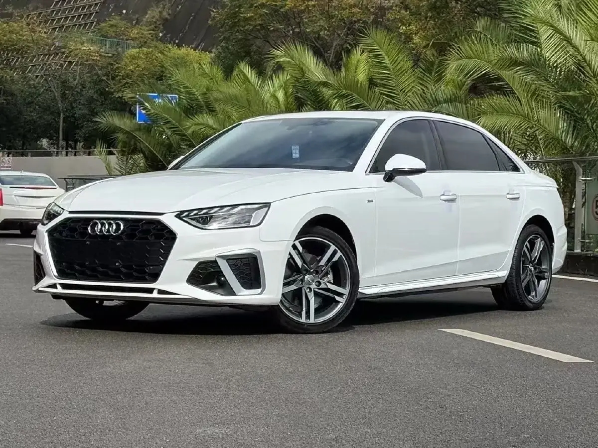 2020 Audi A4L 2.0T 190HP L4 7DCT