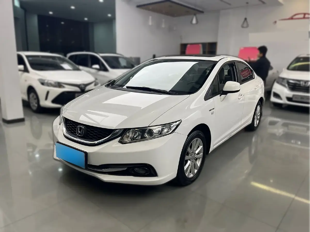 2014 Honda Civic 1.8L 141HP L4 5AT