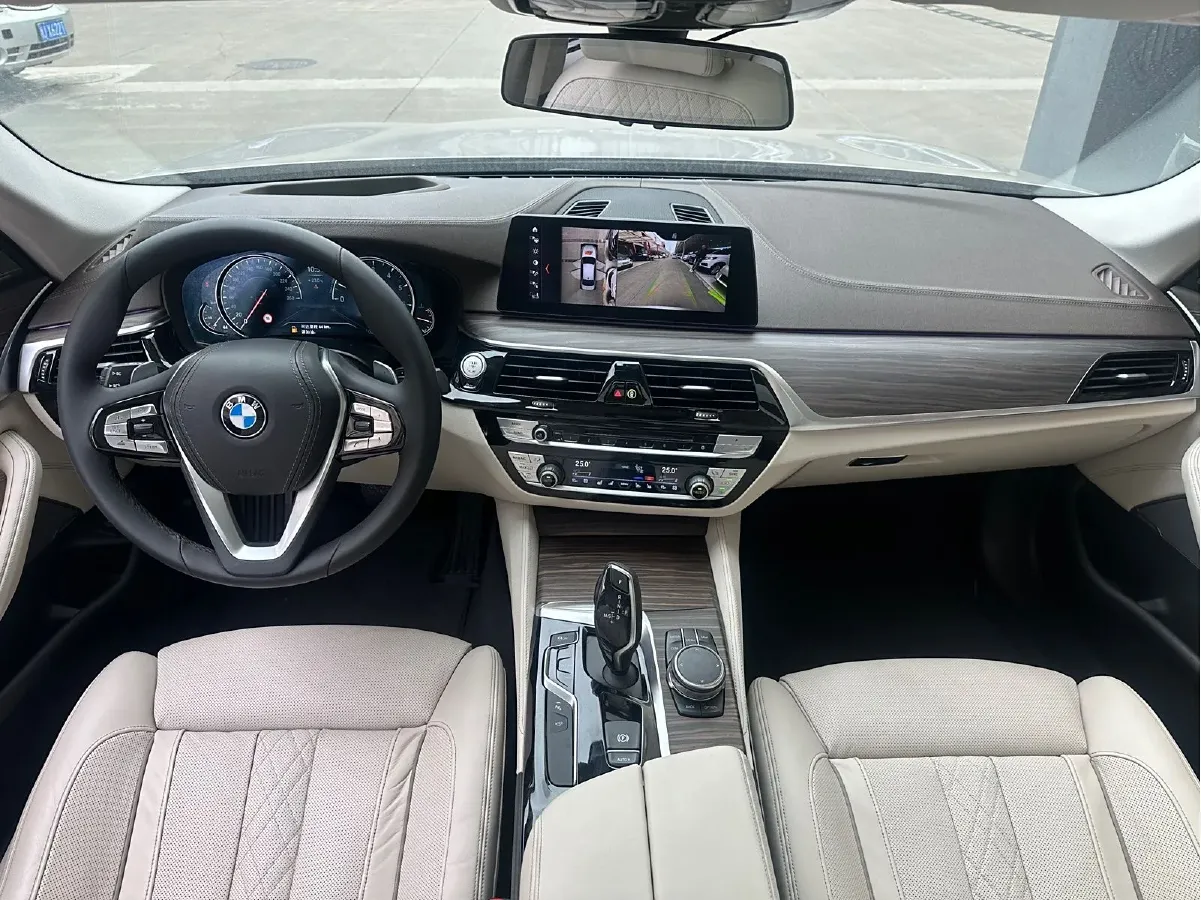 2018 BMW 5 Series 3.0T 340HP L6 8AT,autocango,china used car exporter,china ev exporter,chinese used car exporter,chinese used ev exporter