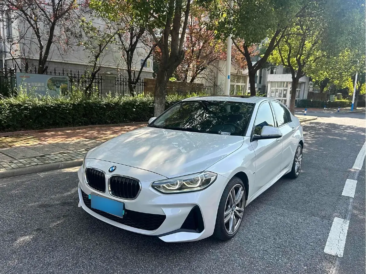 2019 BMW 1 Series 2.0T 192HP L4 8AT