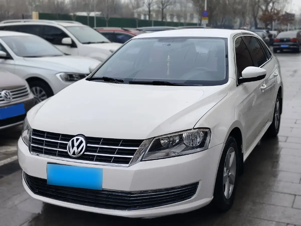 2013 Volkswagen Gran Lavida 1.6L 110HP L4 6AT