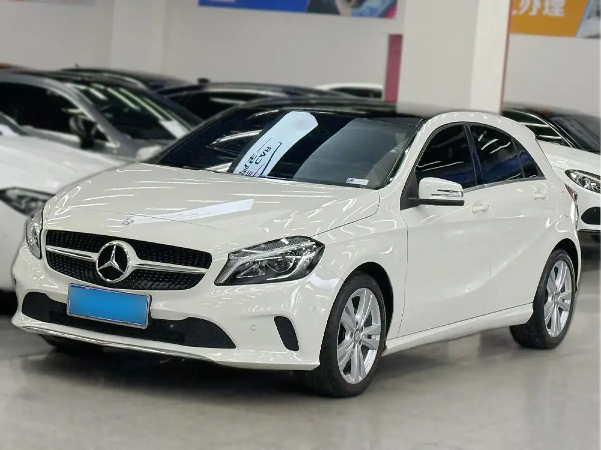 2016 Mercedes-Benz A Class 1.6T 156HP L4 7DCT