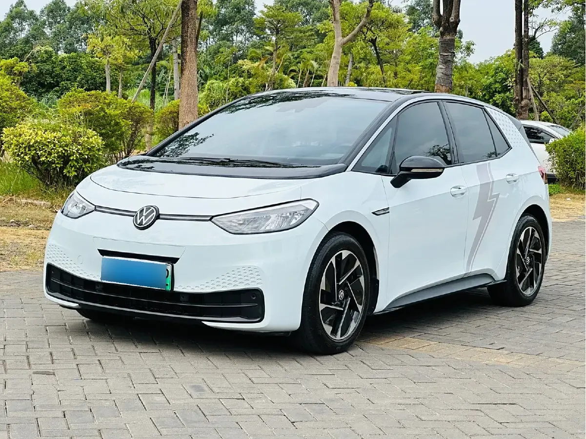 2023 Volkswagen ID.3 BEV 52.8KWH