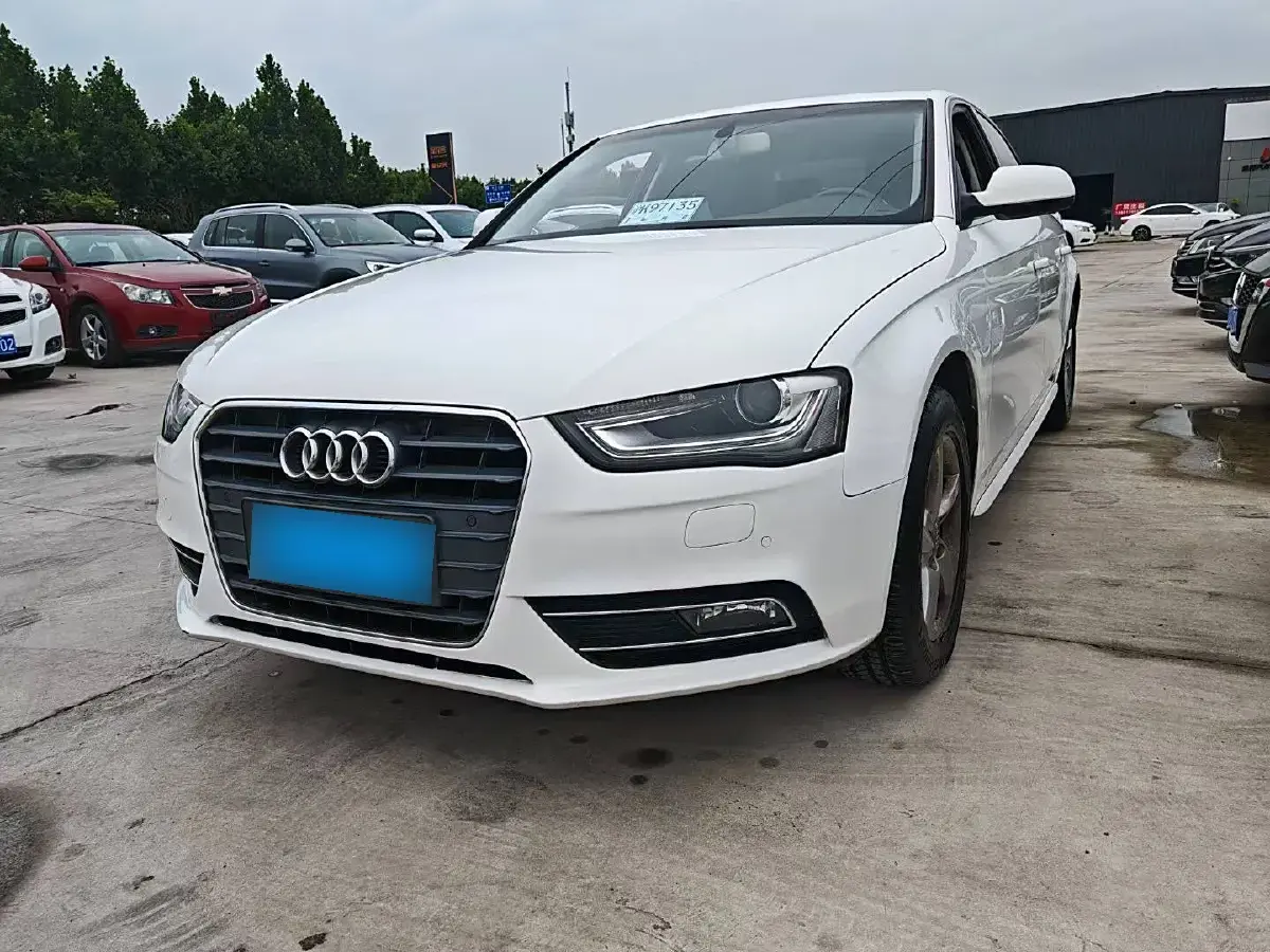 2013 Audi A4L 2.0T 180HP L4 CVT
