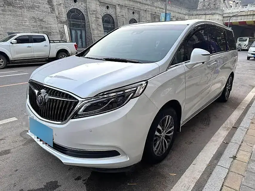 2017 Buick GL8 2.0T 260HP L4 6AT