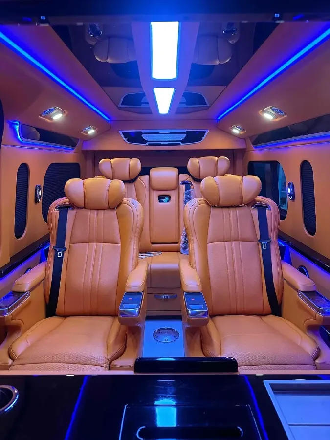 2021 Hyundai Staria 3.5L 272HP V6 8AT,autocango,china used car exporter,china ev exporter,chinese used car exporter,chinese used ev exporter