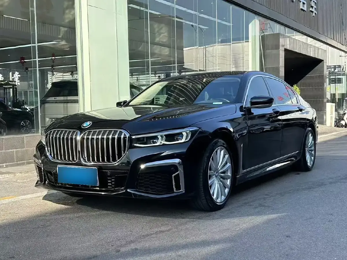 2016 BMW 7 Series 3.0T 326HP L6 8AT