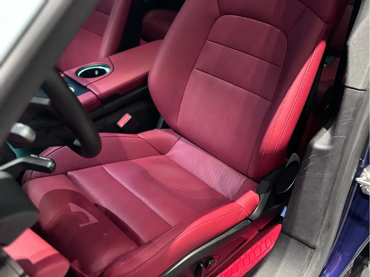 2020 Porsche Taycan 2AT BEV 79.2KWH,autocango,china used car exporter,china ev exporter,chinese used car exporter,chinese used ev exporter