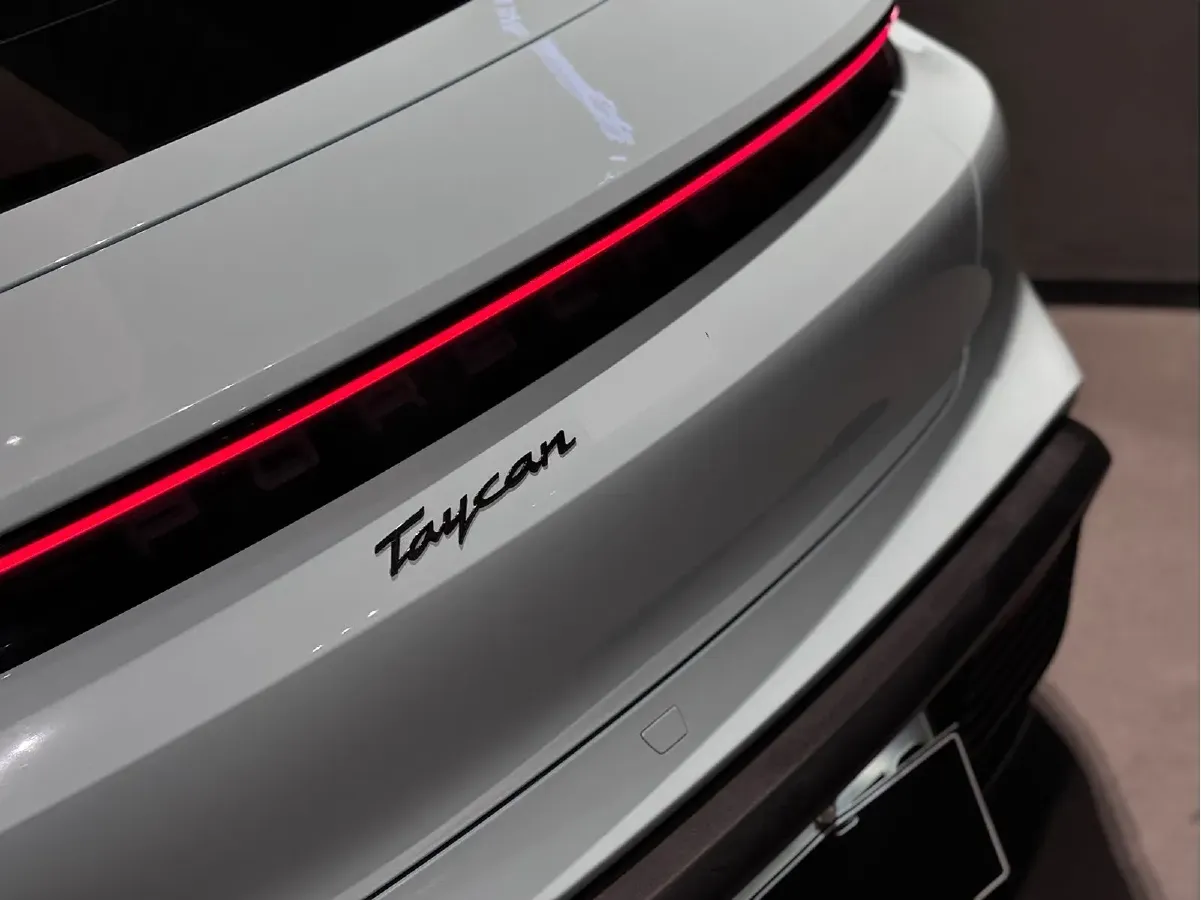 2020 Porsche Taycan 2AT BEV 79.2KWH,autocango,china used car exporter,china ev exporter,chinese used car exporter,chinese used ev exporter