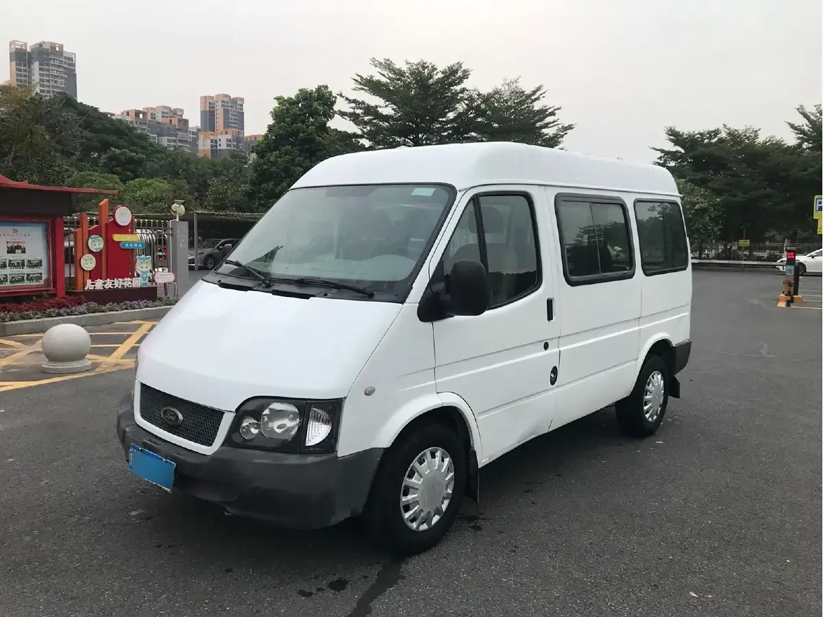 2015 Ford Classic Transit 2.8T 108HP L4 5MT