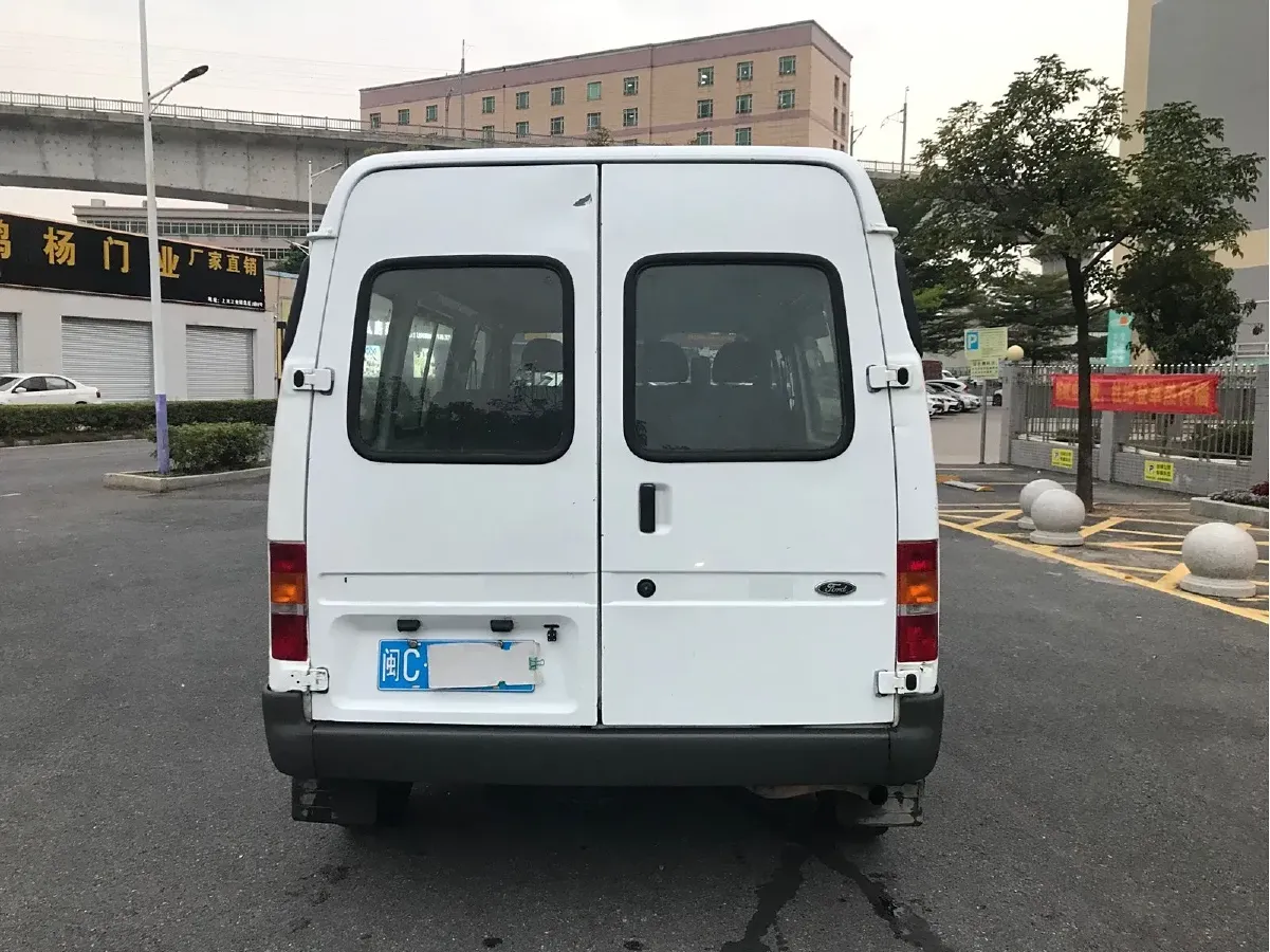 2015 Ford Classic Transit 2.8T 108HP L4 5MT,autocango,china used car exporter,china ev exporter,chinese used car exporter,chinese used ev exporter